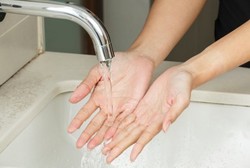 Sederhana, Tapi CTPS Bisa Turunkan Risiko Penyakit Infeksi pada Anak