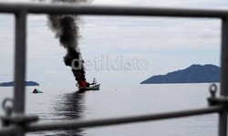 Kapal Pencuri Ikan Ditenggelamkan, Jokowi Beberkan Manfaat Bagi Nelayan