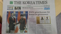 Jokowi-Park Bersalaman Hiasi Pemberitaan Media di Korea Selatan