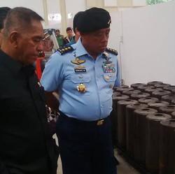 Menhan Tinjau Pabrik Pembuat Bom Pesawat Sukhoi di Malang