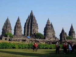 Jelajah Sehari Menikmati Keindahan Yogyakarta