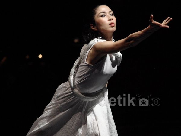 Tari Gandari Menanti Pentas