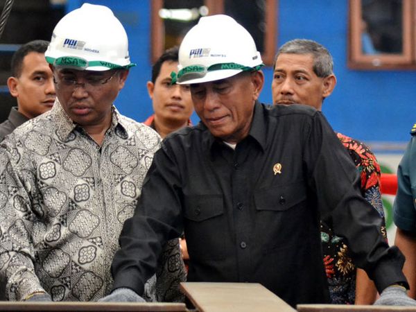 Kemenhan Pesan Kapal Tempur ke PT PAL