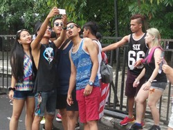 Partygoers Padati JIEXPO Kemayoran Untuk DWP 2014 Hari Pertama