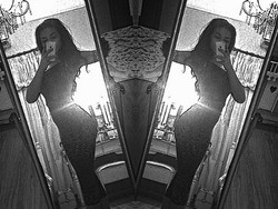 Oh My! Ariel Tatum Pamer Lekuk Tubuh Seksi