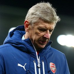 Wenger Harusnya Dijadikan Nama Stadion, Bukan Dicemooh