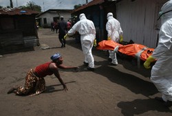 Tradisi Pemakaman di Afrika Jadi Tantangan Berat Para Pejuang Ebola