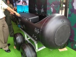 Uniknya Kapal Selam Mini yang Dipamerkan TNI AD di Monas