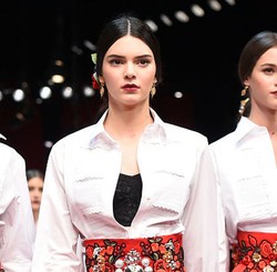 Kalahkan Miranda Kerr, Kendall Jenner Jadi Model Terpopuler di 2014