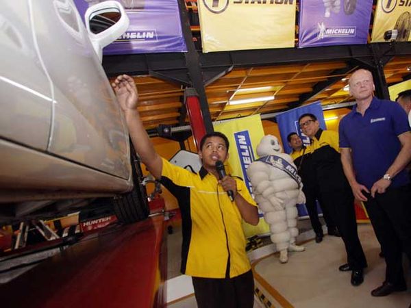 Cetak Teknisi Ban Bersertifikat