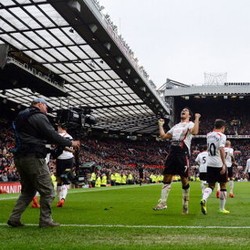 Nilai MU Belum Oke, Henderson Pede Liverpool Menang Lagi di Old Trafford