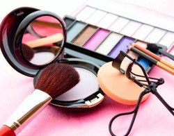 Cara Memaksimalkan Pemakaian Kosmetik Agar Tak Terbuang Sia-sia