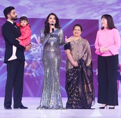 Aishwarya Rai Dapat Penghargaan Spesial di Miss World 2014