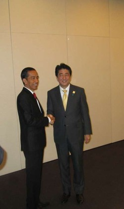 Calon PM Jepang Incumbent Shinzo Abe Ungguli Exit Poll Pemilu