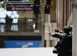 Berada di Dekat Kafe yang Disandera, Kantor Konsulat AS Evakuasi Staf