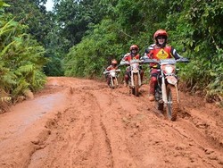 Kalimantan, Ketangguhan Motor Viar Diuji