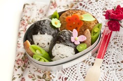 Wah, Dengan Tampilan Menarik Ini si Kecil Pasti Suka Menyantap Bekalnya