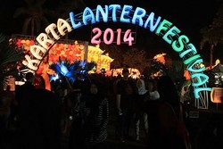 Naga Raksasa & 6 Lentera Unik di Jakarta Lantern Festival 2014