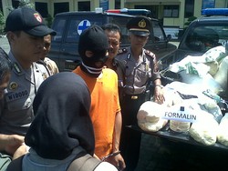 Produksi Berkuintal-kuintal Mi Berformalin, Muklas Diamankan Polisi