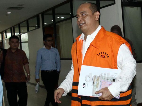 Sidang Perdana Gulat Manurung