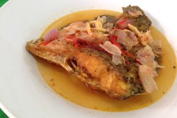 RM Betawi Hj. Aisyah: Ini Die Pecak Gurame dan Semur Jengkol Khas Betawi