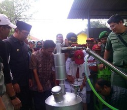 TPS Edukasi Ajak Anak Bersahabat dengan Sampah