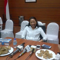 Camilan Khas Menteri BUMN: Pisang dan Kacang Rebus