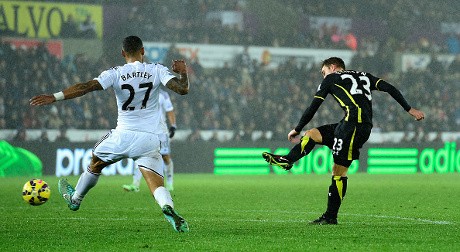 Gol Eriksen di Menit-menit Akhir Antarkan Spurs Taklukkan Swansea