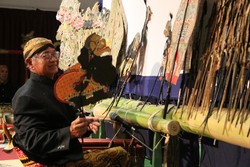 Ketika Gatotkaca Memukau Penonton karena Mahir Berbahasa Perancis