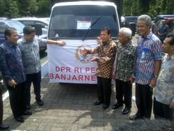 Pimpinan DPR RI Temui Gubernur Ganjar Salurkan Bantuan untuk Korban Longsor