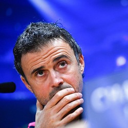 Enrique: City Tim Hebat, tapi Masih Banyak Waktu untuk Menganalisis Mereka