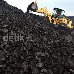 Harga Minyak Turun, Harga Batu Bara Ikutan Anjlok