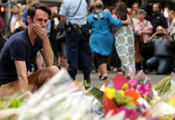 Situasi di Sydney Kembali Normal, Kafe Lindt Dibanjiri Karangan Bunga