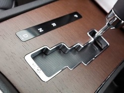 Tekan Konsumsi BBM, Chrysler Bikin Transmisi 8 Percepatan