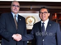 Fadli Zon Terima Dua Dubes Negara Sahabat