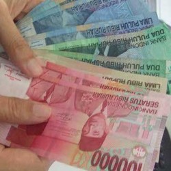 Lemahnya Rupiah di Hadapan Dolar AS Kemarin