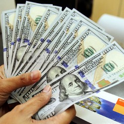 Dolar Nyaris Rp 13.000, Menkeu Siapkan Antisipasi