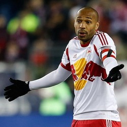 Thierry Henry Gantung Sepatu