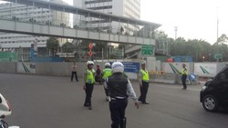 Kondisi di Bundaran HI Masih Normal, Motor Dialihkan ke Kebon Kacang