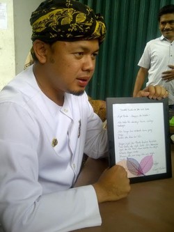 Ultah, Bima Arya Dapat Ucapan Mengharukan dari Siswi Difabel Berprestasi