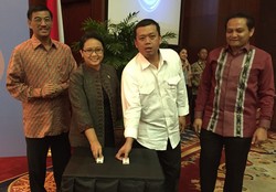 Menlu Retno: Diplomat Harus Melayani