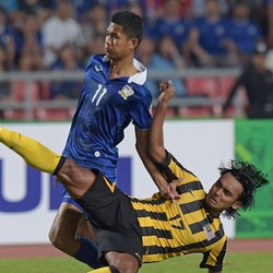 Thailand Taklukkan Malaysia Dua Gol Tanpa Balas di Leg I
