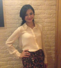 Eriska Rein Lakukan Berbagai Usaha untuk Cerahkan Miss V