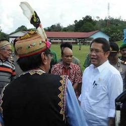 Blusukan Menkominfo: Memburu Sinyal ke Pedalaman