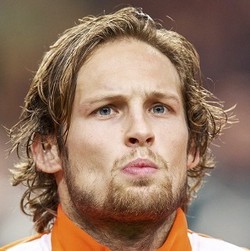 Daley Blind Dapat Penghargaan, Sang Ayah yang Mewakili