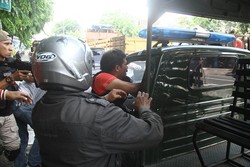 Begini Suasana Tegang saat Polisi Menembak Mati Penyandera Siswi SD