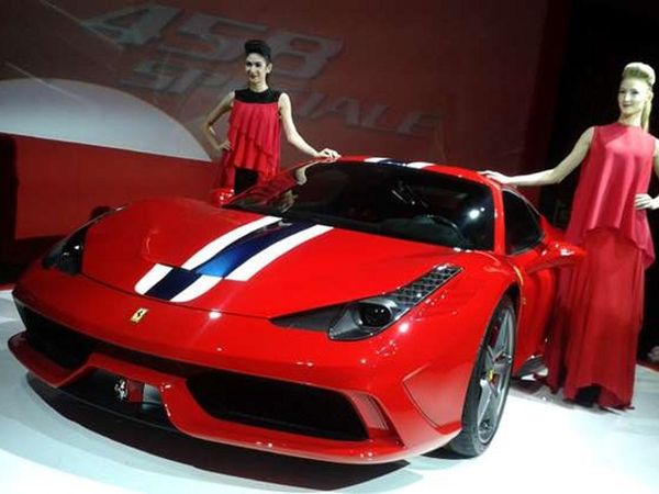 4 Mobil Sport Spektakuler di 2014