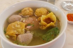 Hmm! Gurih Hangat Bakwan Malang Untuk Santapan Sore