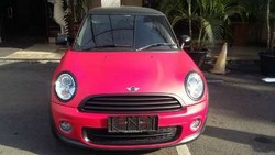 Mini Cooper Ditahan, Pedangdut Ratna Dilla Dikenakan Pasal Berlapis