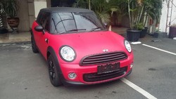 Penampakan Mini Cooper Merah Artis Dangdut yang Dikandangkan di Kantor Polisi